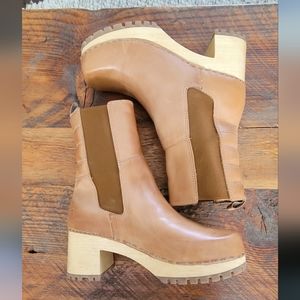 Mia Justina Clog boots